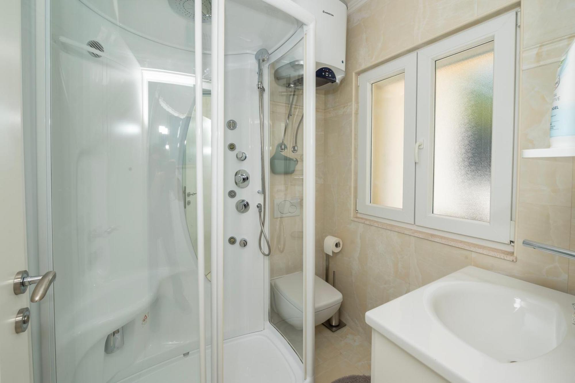 Lavanda Residence With Heated Pool Trogir Split Donji Okrug  Dış mekan fotoğraf